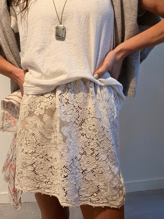 Lace Mini Skirt in Ivory