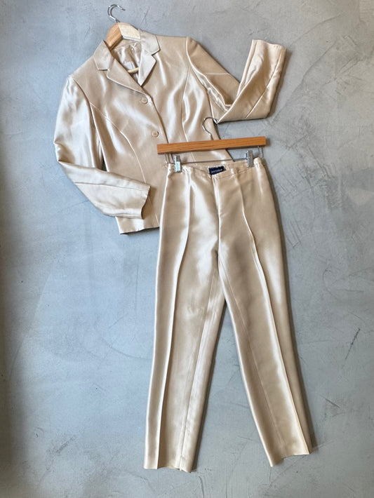 Silk 90s Suit